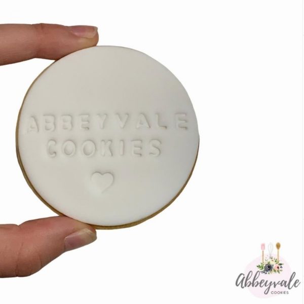 Abbeyvale White Round Cookie